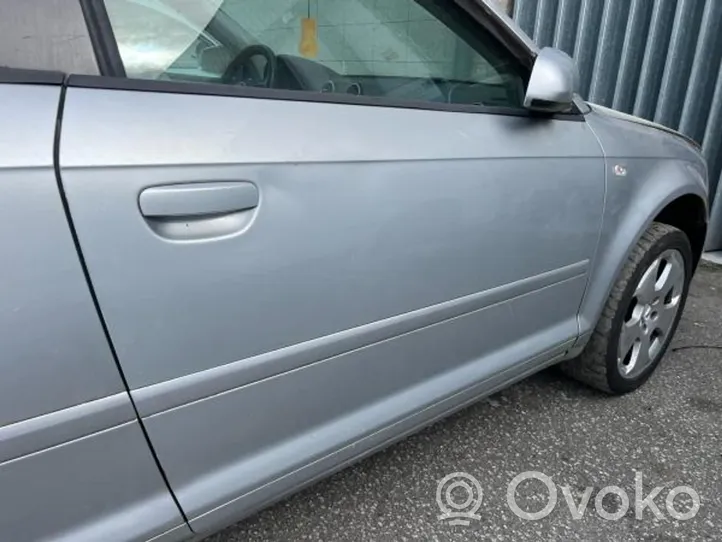 Audi A3 S3 8P Drzwi przednie 