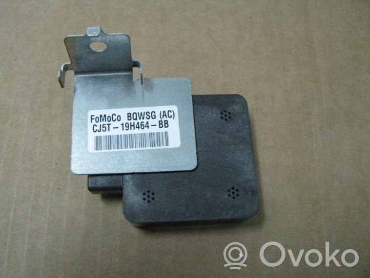 Ford Kuga II Antenne GPS CJ5T19H464BB