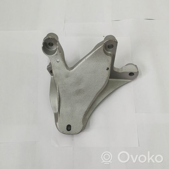 Ford Mustang VI Engine mounting bracket BR3Z6028C