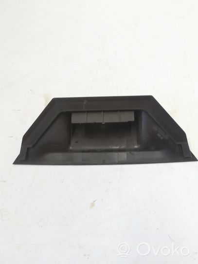 Volkswagen Touareg II Rivestimento serratura portellone posteriore/bagagliaio 7P6827520