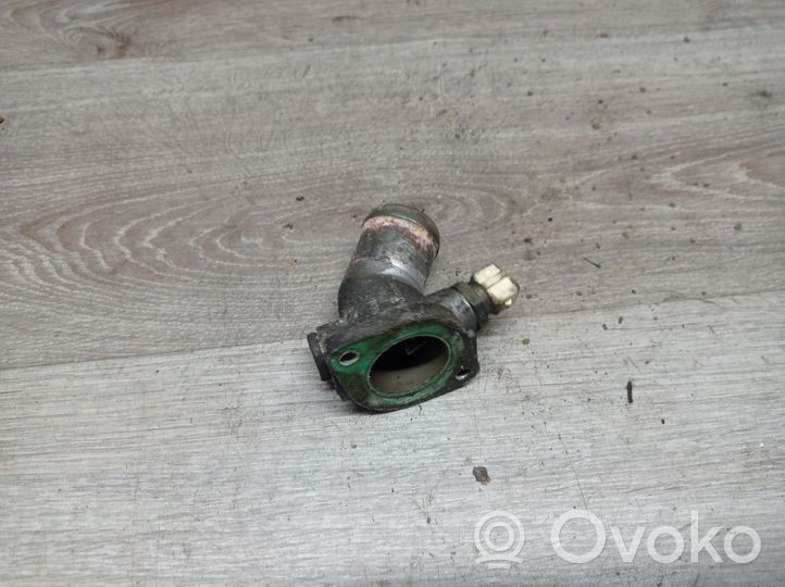 Volvo V70 Tuyau de liquide de refroidissement moteur 034121133