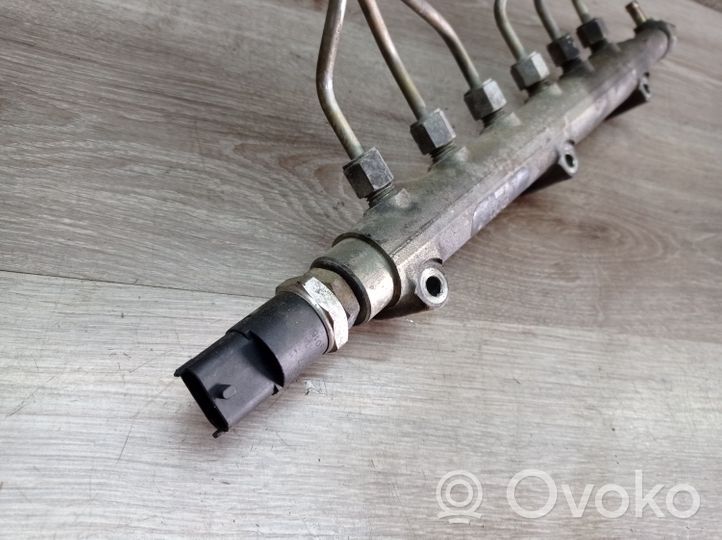 Volvo S80 Fuel main line pipe 8658252