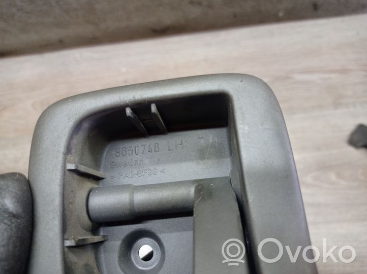 Volvo XC70 Engine bonnet (hood) release handle 