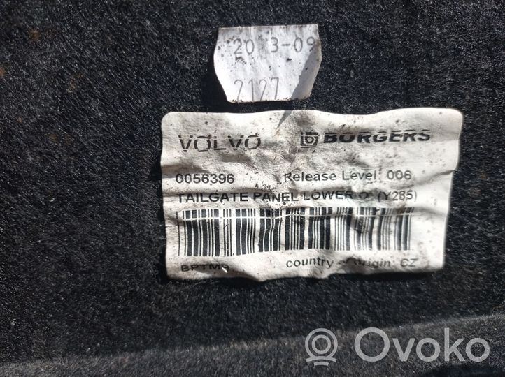 Volvo V70 Poszycie / Tapicerka tylnej klapy bagażnika 