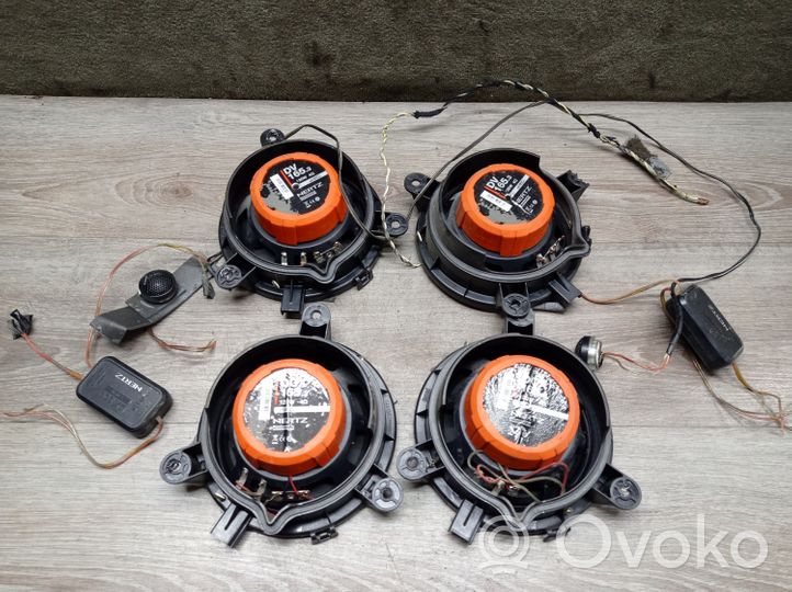 Volvo V50 Äänentoistojärjestelmäsarja 