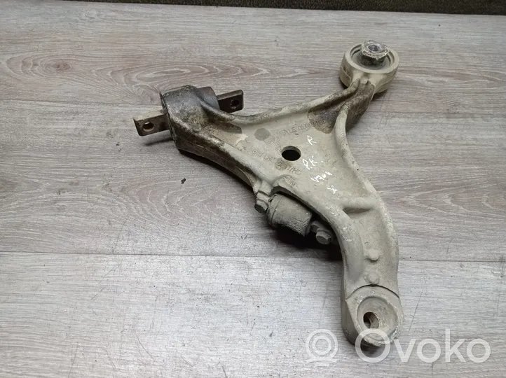 Volvo V70 Front lower control arm/wishbone 