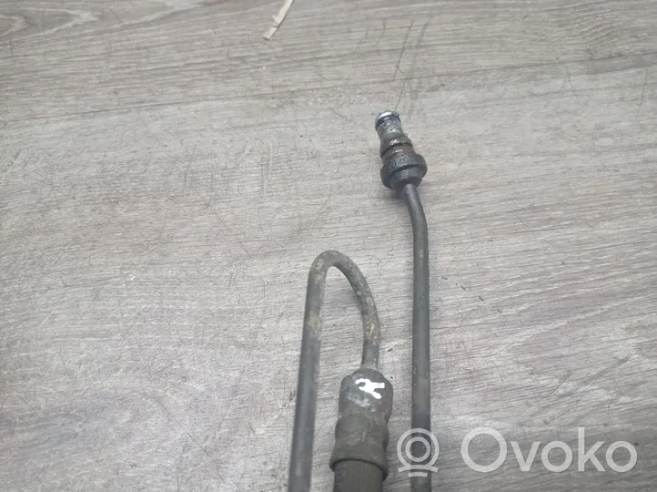 Volvo V70 Clutch pipe/line 02026142