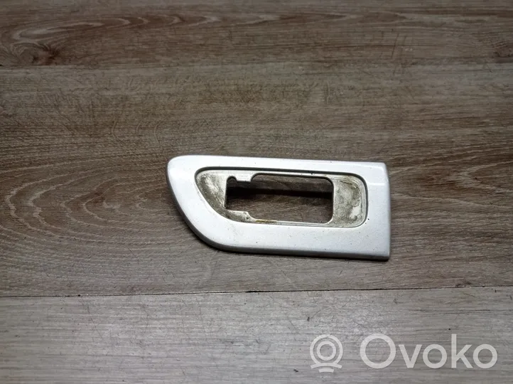 Volvo V70 Rivestimento parafango (modanatura) 