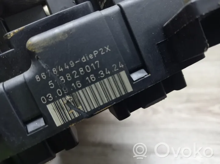 Volvo V70 Fuse module 518828017