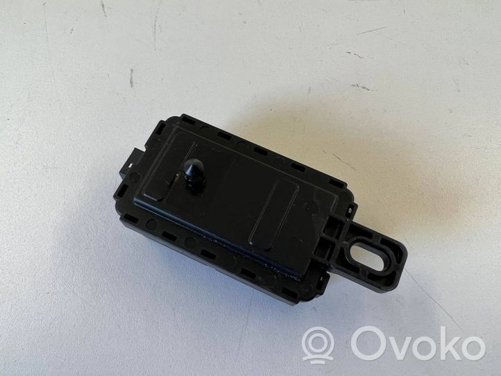 BMW 4 F32 F33 Antenna control unit 9397846