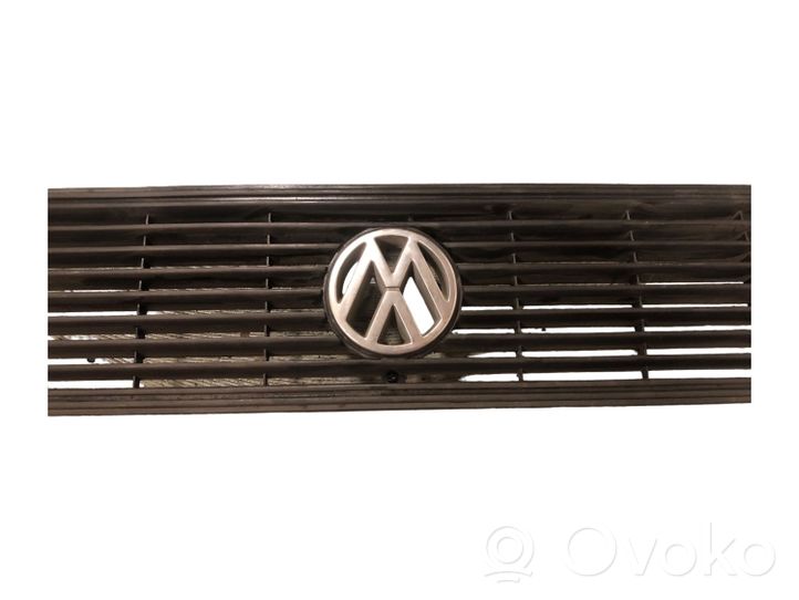 Volkswagen Transporter - Caravelle T3 Grille de calandre avant 251853653G