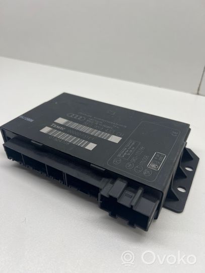 Audi A4 S4 B7 8E 8H Module confort 8E0959433CH