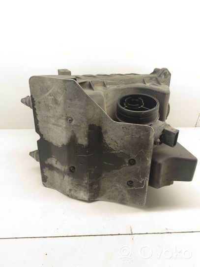 Audi A4 S4 B7 8E 8H Scatola del filtro dell’aria 03G133835B