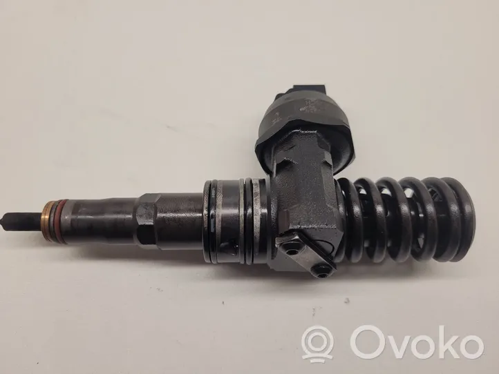 Audi A4 S4 B7 8E 8H Injecteur de carburant 038130073BP