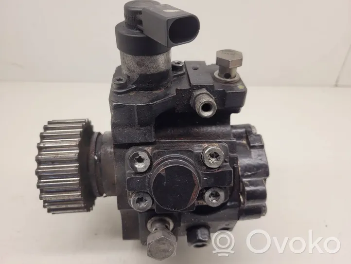 Audi A4 S4 B7 8E 8H Pompe d'injection de carburant à haute pression 059130755S