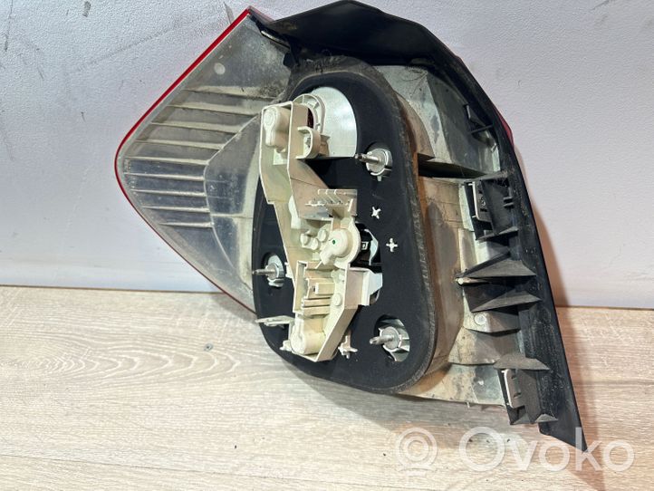 BMW 1 E81 E87 Lampa tylna 7181298