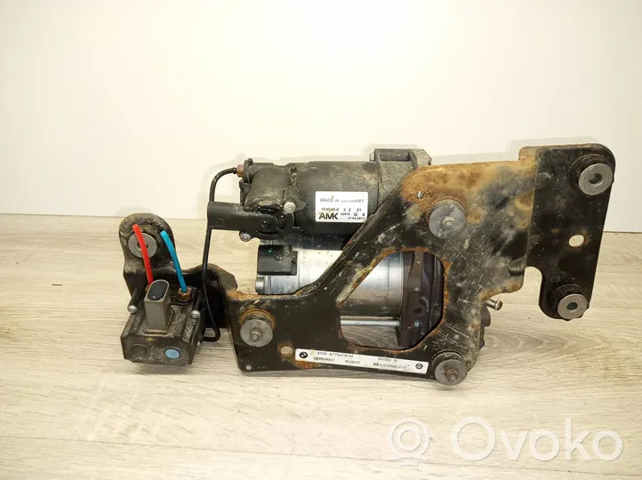 BMW X5 E70 Kompresor zawieszenia tylnego pneumatycznego 6775479