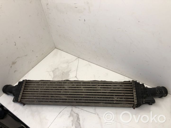 Audi A4 S4 B8 8K Välijäähdyttimen jäähdytin 8K0145805G