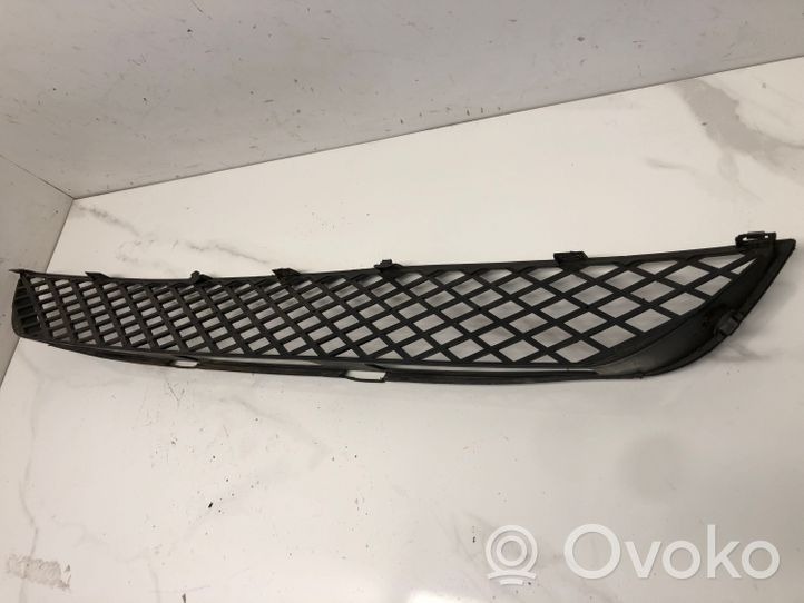 Mercedes-Benz Sprinter W906 Grille inférieure de pare-chocs avant A9068850053