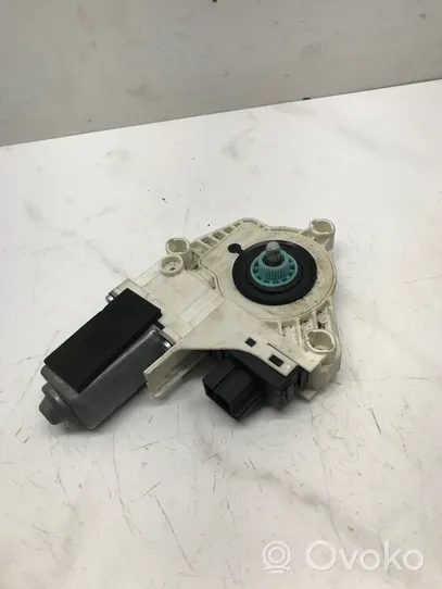 Audi A5 8T 8F Motorino alzacristalli della portiera anteriore 8T0959802A