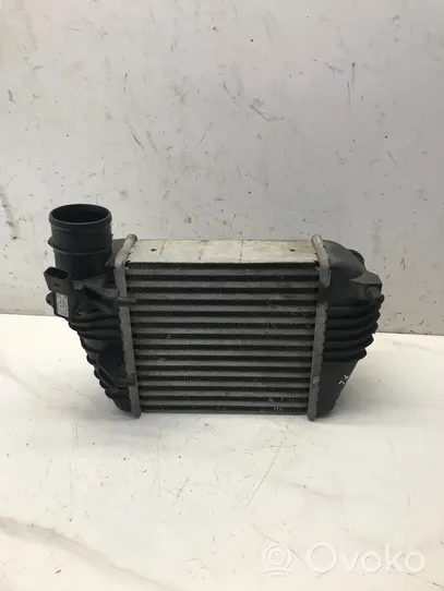 Audi A6 S6 C6 4F Starpdzesētāja radiators 4F0145805AD