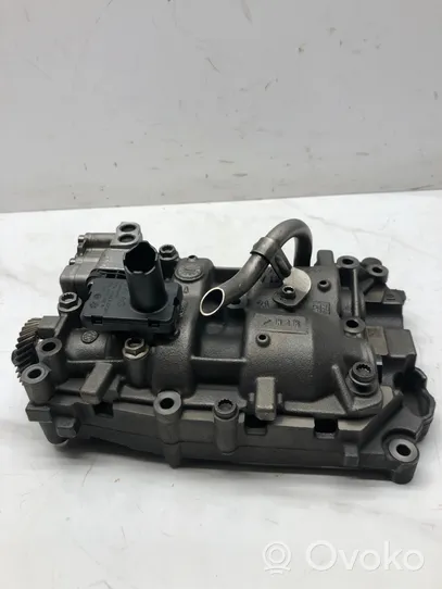 Audi A5 8T 8F Pompe à huile 03L103537