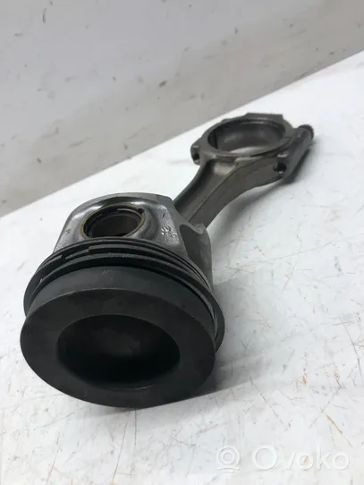 Audi A4 S4 B8 8K Piston with connecting rod 