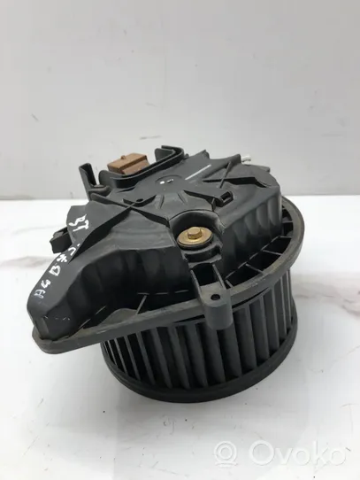 Audi A4 S4 B7 8E 8H Pulseur d'air habitacle 