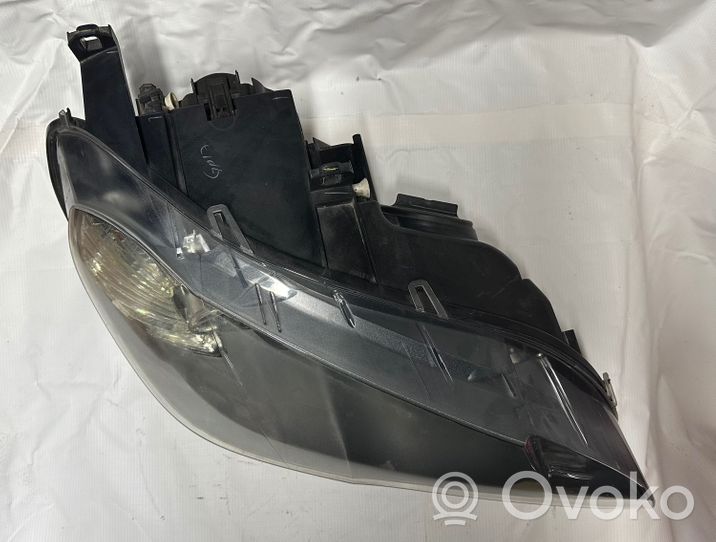 BMW X5 E70 Lampa przednia 7233012