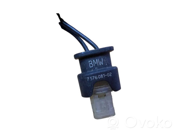 BMW 3 F30 F35 F31 Takaluukun anturi 7391042