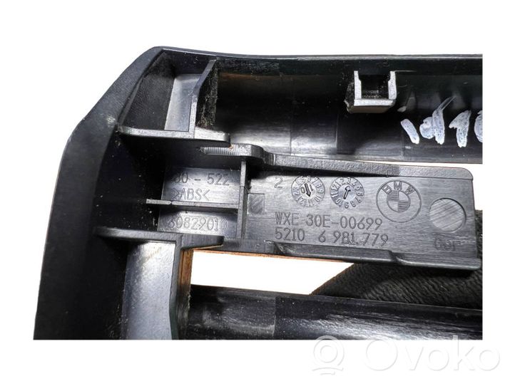 BMW 5 F10 F11 Rivestimento del binario sedile anteriore del passeggero 6981779