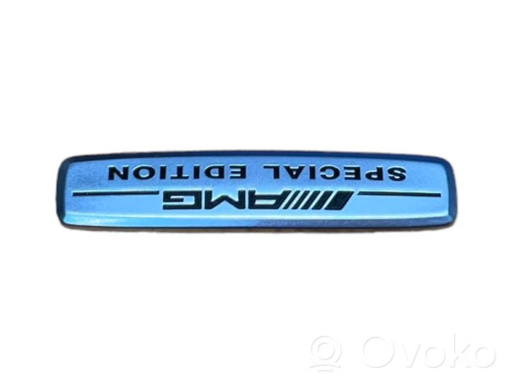 Mercedes-Benz C W205 Insignia/letras de modelo de fabricante A0008177601