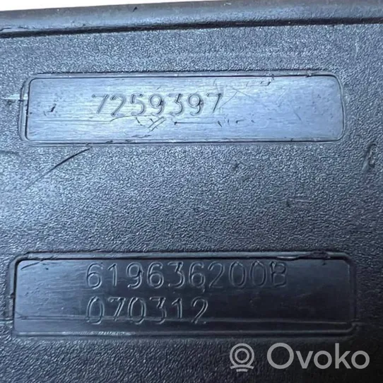 BMW 3 F30 F35 F31 Klamra środkowego pasa bezpieczeństwa fotela tylnego 7259397