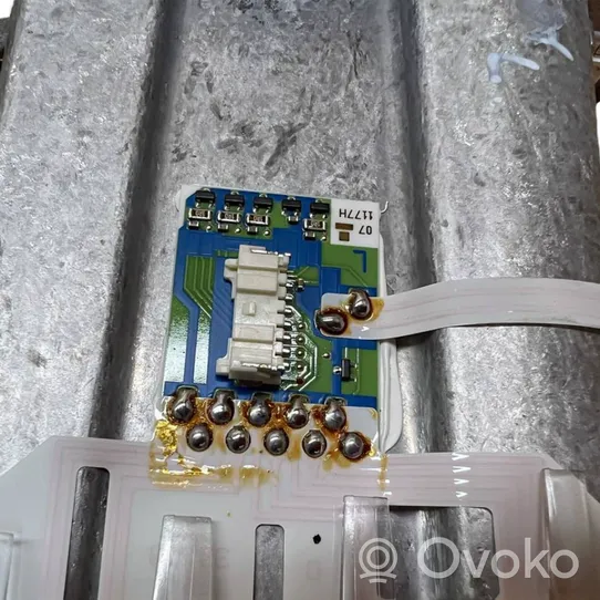 BMW 7 F01 F02 F03 F04 Moduł sterujący statecznikiem LED 12660