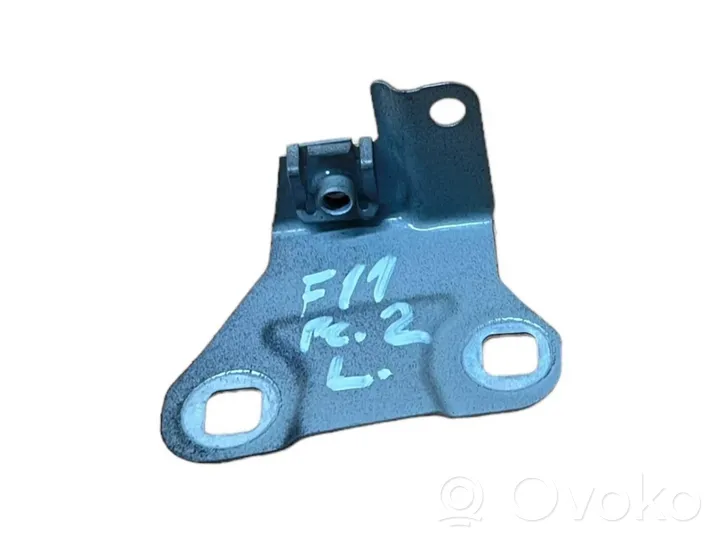 BMW 5 F10 F11 Fender mounting bracket 