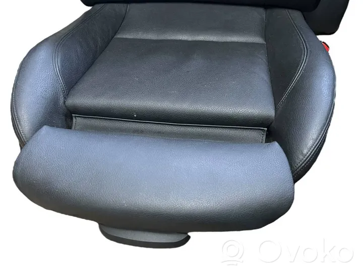 BMW X1 E84 Kit intérieur 2991535