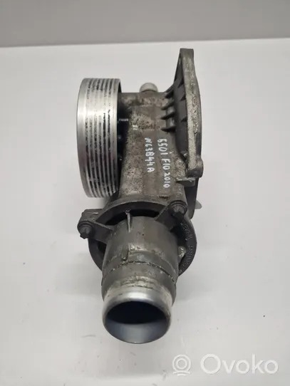 BMW 5 F10 F11 Water pump 7571792