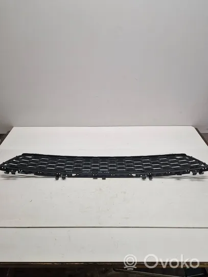 BMW 5 G30 G31 Grille inférieure de pare-chocs avant 8064930