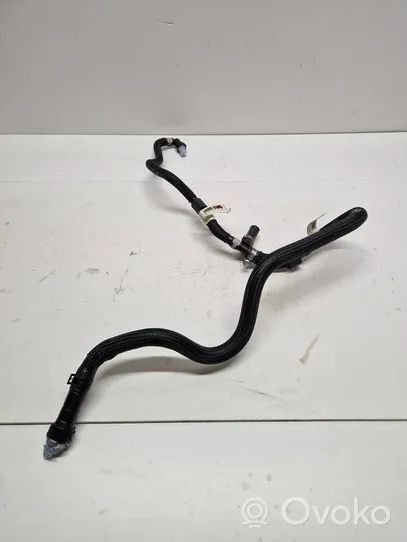 BMW 5 F10 F11 Fuel line pipe 7799999