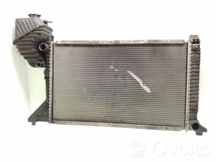 Mercedes-Benz Sprinter W901 W902 W903 W904 Radiateur de refroidissement A9015003600