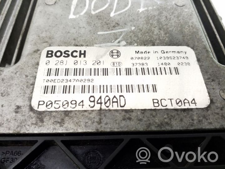 Dodge Caliber Unidad de control/módulo del motor P05094940AD
