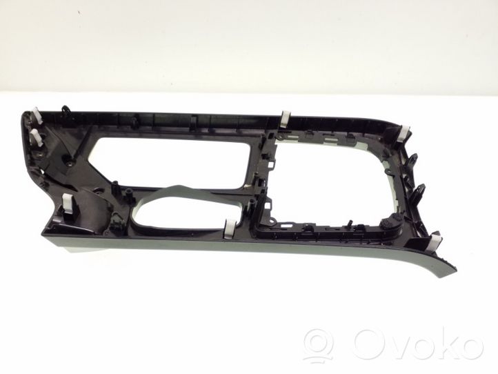 Hyundai i40 Rivestimento in plastica cornice della leva del cambio 846513Z000