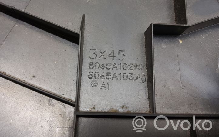 Mitsubishi ASX Ohjauspyörän pylvään verhoilu 8065A102
