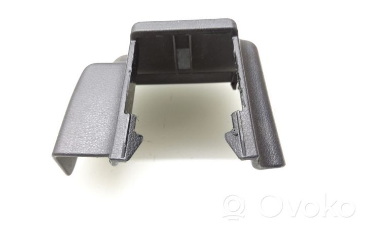 Toyota Prius+ (ZVW40) Moldura de la guía del asiento delantero del pasajero 7212347020