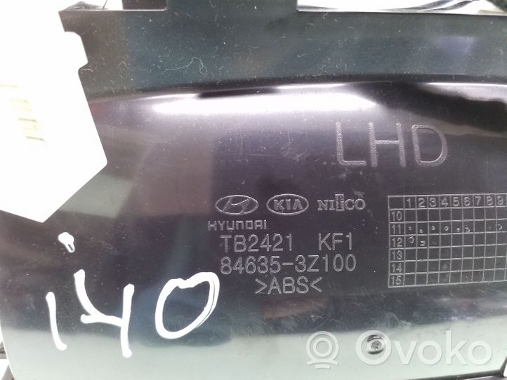 Hyundai i40 Compartimiento/consola central del panel 846353Z100