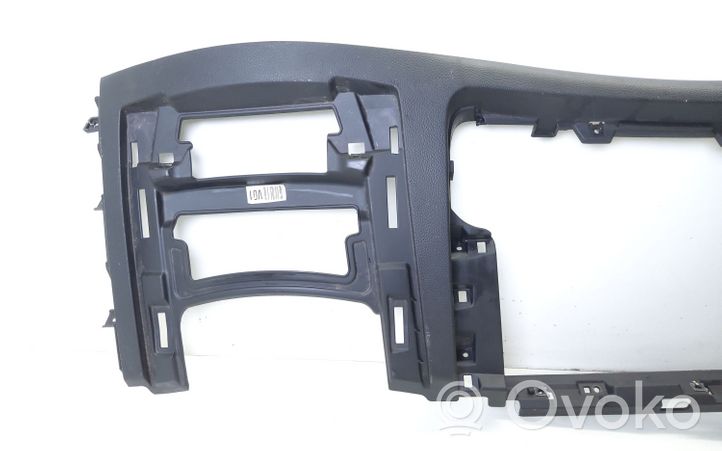 Hyundai i40 Panelės apdailos skydas (centrinis) 845423Z000