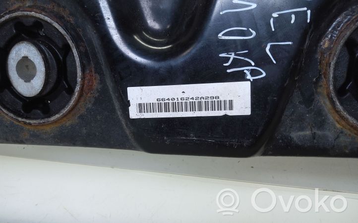 Opel Mokka X Takatasauspyörästön kannatin 664016242A298