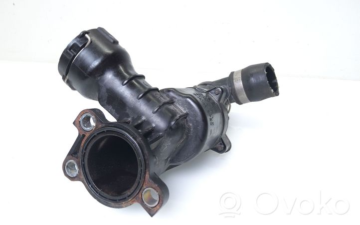 Volkswagen Golf VII Termostat / Obudowa termostatu 04L121111H