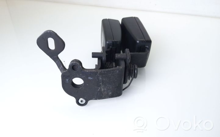 Seat Leon (5F) Klamra środkowego pasa bezpieczeństwa fotela tylnego 5F0857739