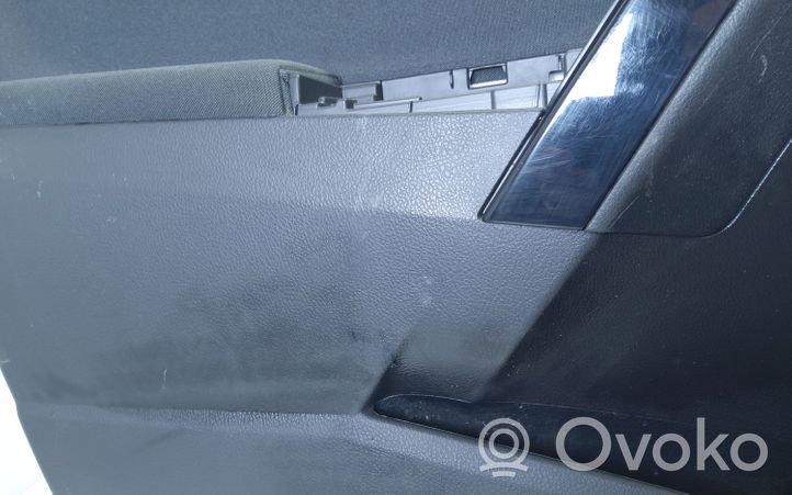 Toyota Auris E180 Rivestimento del pannello della portiera anteriore 6777802280